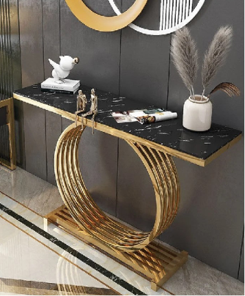 Liv Lavish Decor